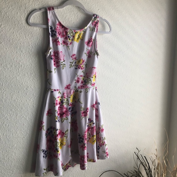 H&M skater flare dress white floral - Picture 2 of 9